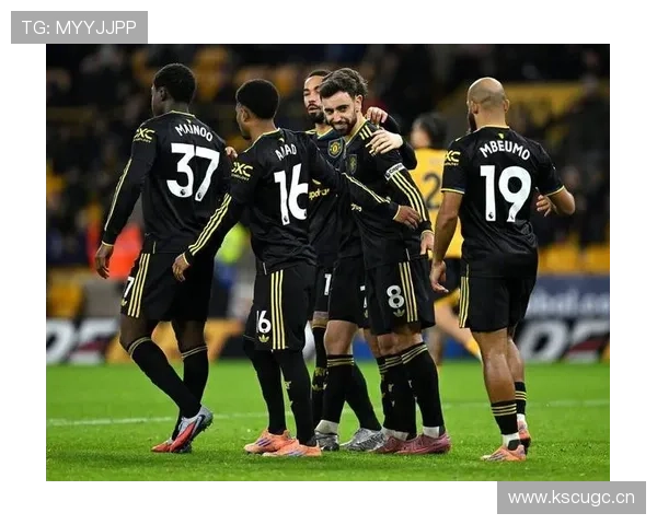 曼联问题不仅涉及球员表现,建队逻辑调整对赛季走势形成制约 曼联问题不仅涉及球员表现,建队逻辑调整对赛季走势形成制约