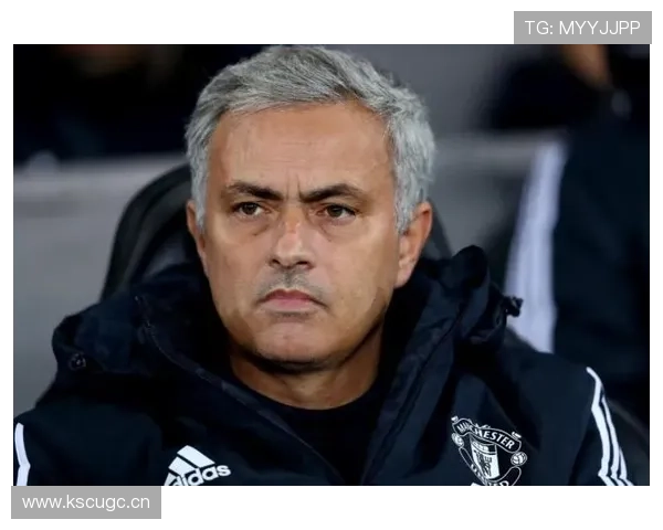 多特关键战表现不佳，对赛季走势形成制约，稳定性面临考验